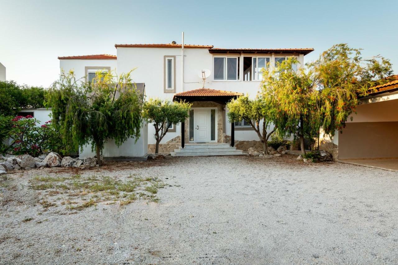 Nicole'S Garden Villa Kallithéa Dış mekan fotoğraf